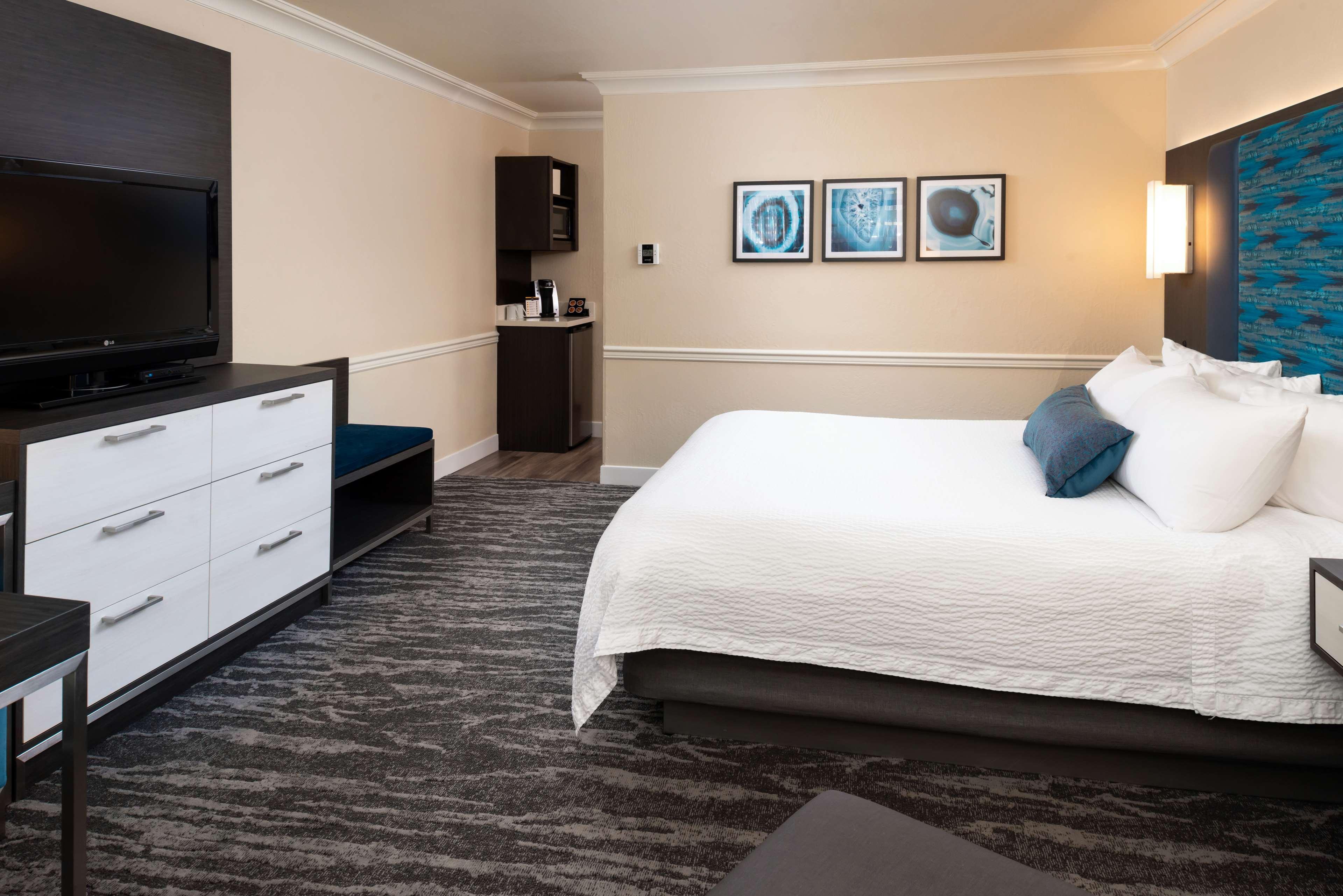 Best Western Plus Novato Oaks Inn Экстерьер фото