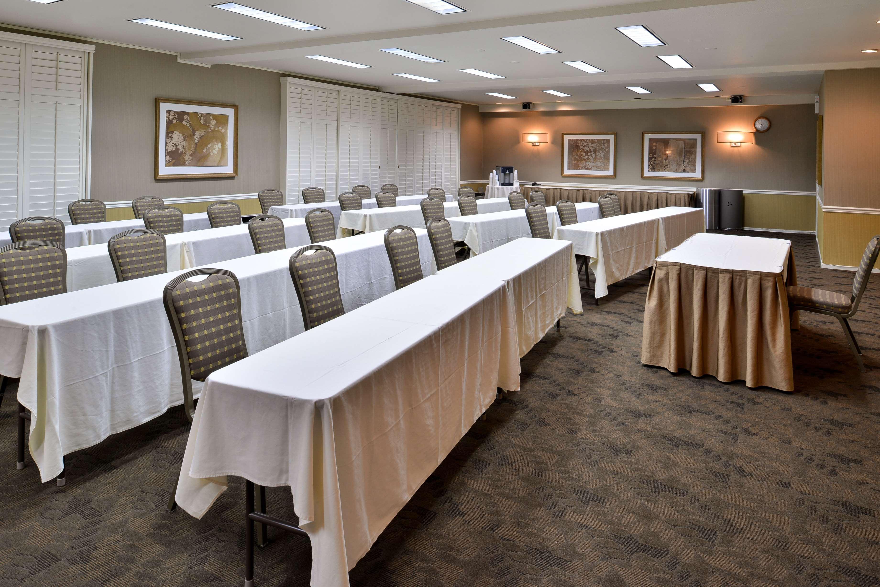 Best Western Plus Novato Oaks Inn Экстерьер фото