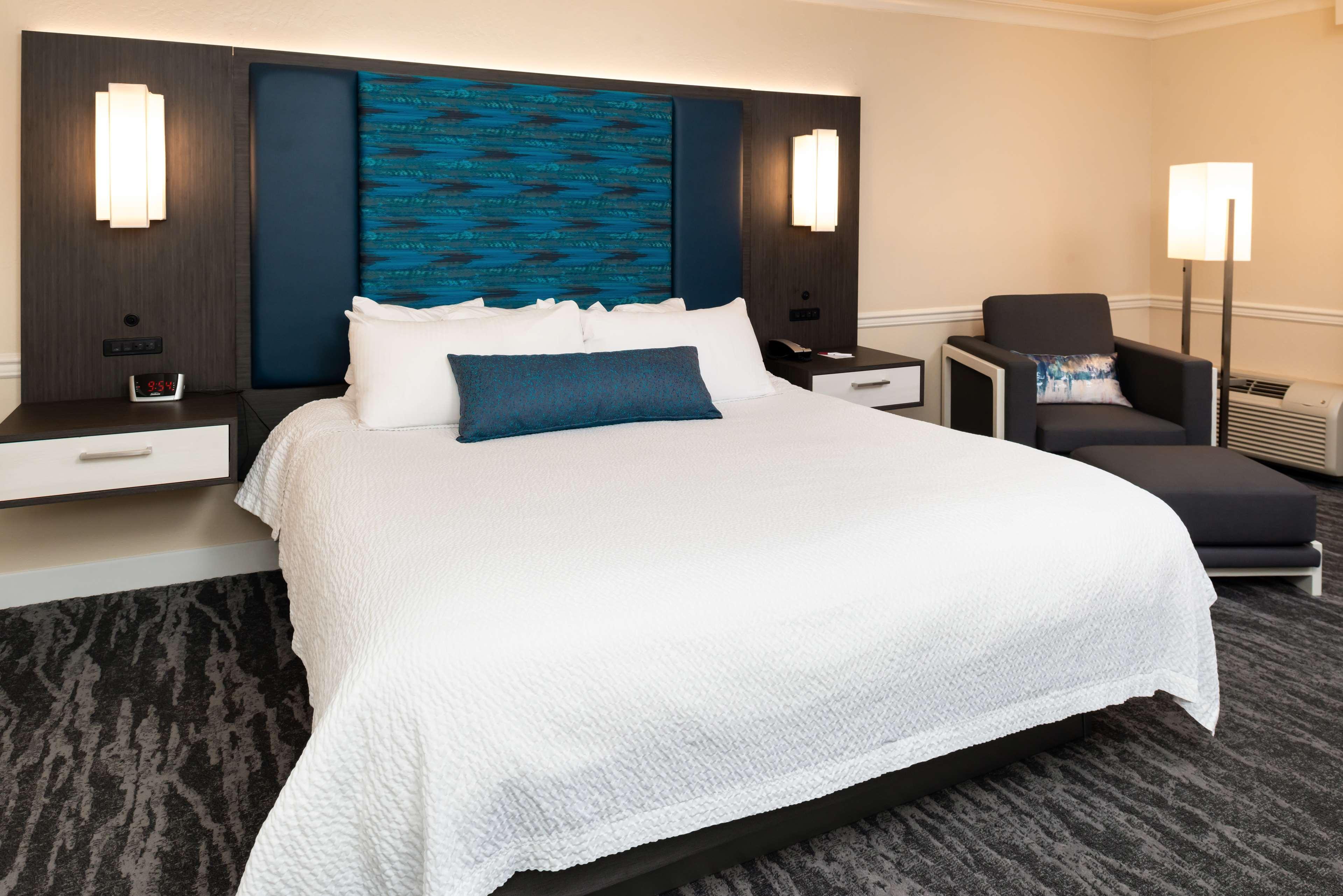 Best Western Plus Novato Oaks Inn Экстерьер фото